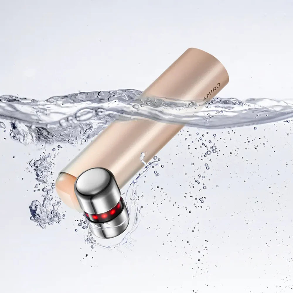HydraGlow Booster®: Tecnología de luz roja + microcorriente para una piel visiblemente más luminosa